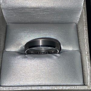Men’s Wedding Ring size 10